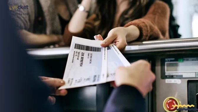 راهنمای خواندن بلیط هواپیما به زبان ساده